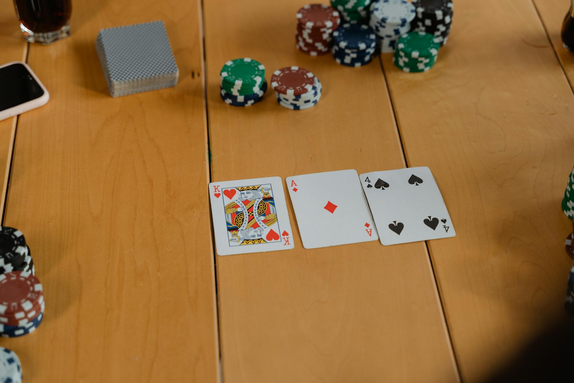 Tay bài gồm Át và K tạo thành blackjack tự nhiên